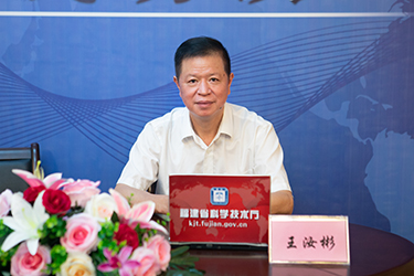 嘉宾.jpg
